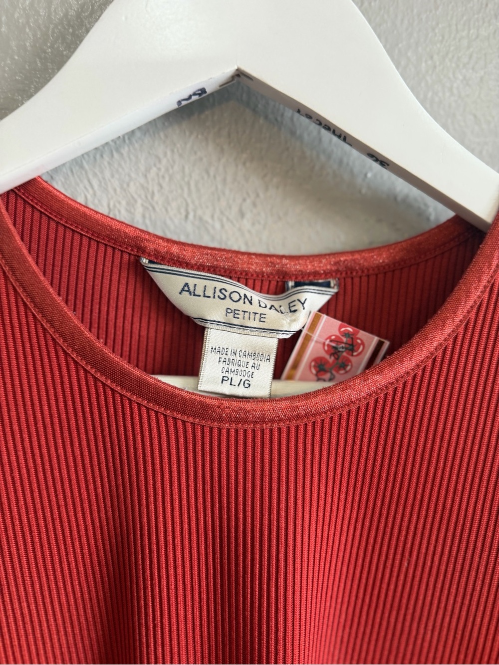 Allison Daley Coral-Red Short Sleeve Ribbed Tee - Picture 3 of 3